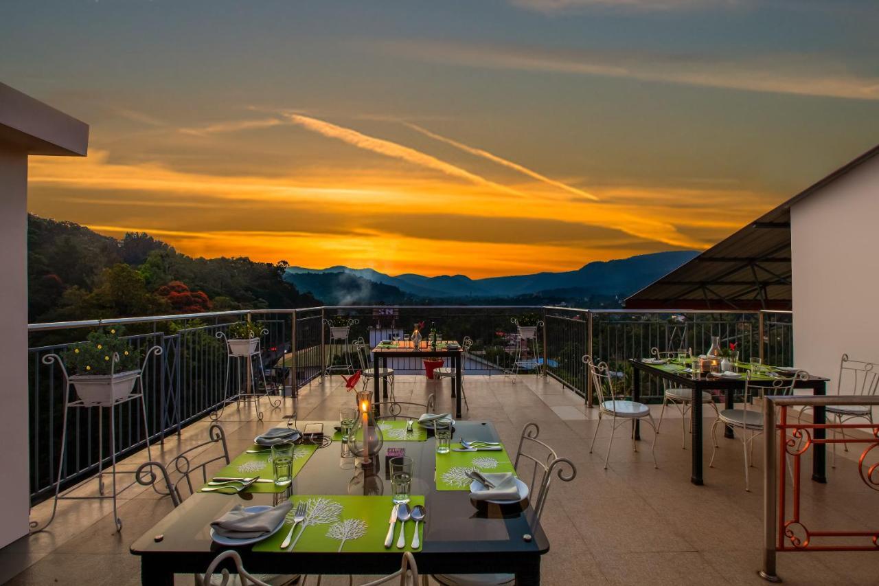 Hotel Sterling Thekkady Exterior foto